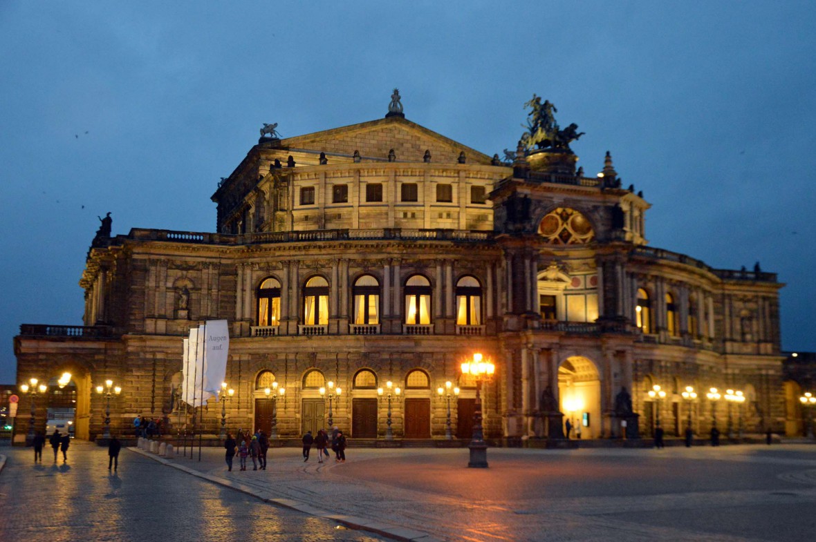 OperDresden Spielplan der Semperoper + Tickets und Hotels